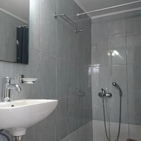 Apartment Iris Ithaca *